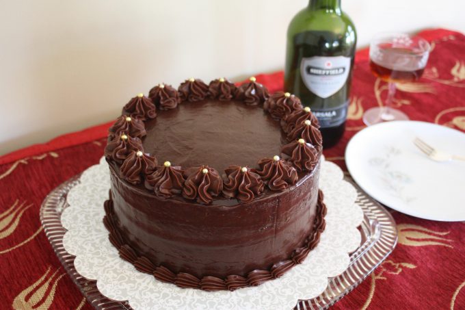 Tips For Perfect Chocolate Ganache Drip Cakes - Sugar & Sparrow