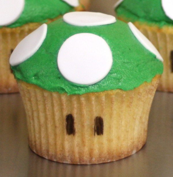 Super Mario 1-up Cupcake