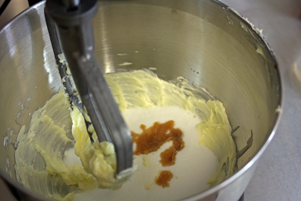 Sandkaka Recipe Step-5-cream-the-butter